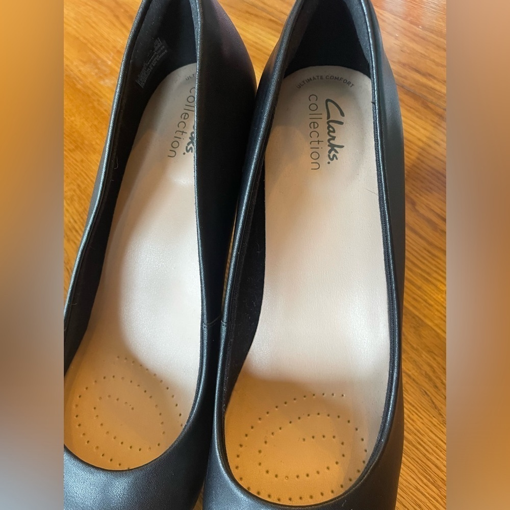 Clarks Black High Heel Pumps - Picture 2 of 10